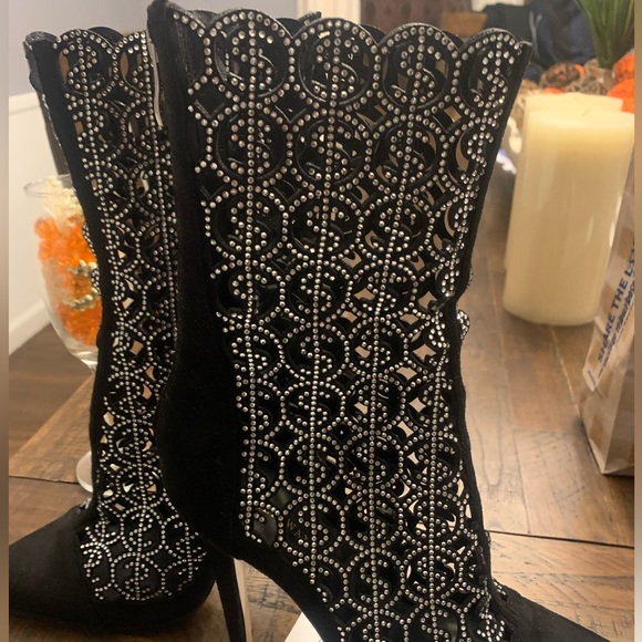 Selling shoes I ordered but they are to steep (stiletto) - Picture 1 of 3